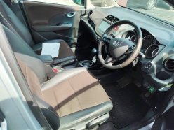 HONDA FIT SHUTTLE 15X L Package 2011