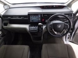 HONDA STEPWGN G 7seats 2015