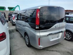 HONDA STEPWGN G 7seats 2015