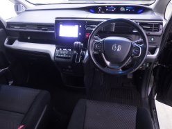 HONDA STEPWGN 7 seats 2015