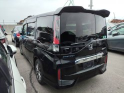 HONDA STEPWGN 7 seats 2015