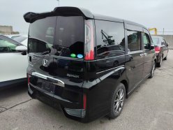 HONDA STEPWGN 7 seats 2015