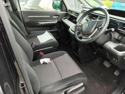 HONDA STEPWGN 7 seats 2015