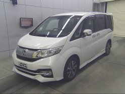 HONDA STEPWGN 7 Seats 2015