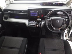 HONDA STEPWGN 7 Seats 2015