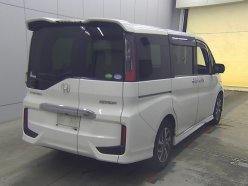 HONDA STEPWGN 7 Seats 2015