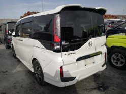 HONDA STEPWGN 7 Seats 2015