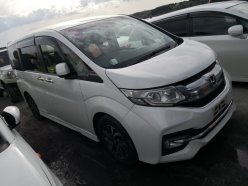 HONDA STEPWGN 7 Seats 2015