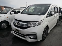 HONDA STEPWGN 7 Seats 2015