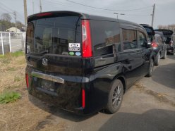 HONDA STEPWGN G 7seats 2015