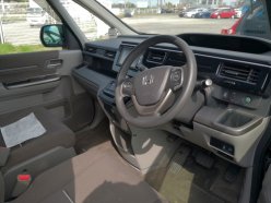 HONDA STEPWGN G 7seats 2015