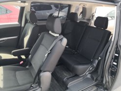 TOYOTA ISIS Platana 2011
