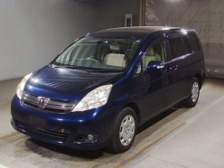 TOYOTA ISIS  2011