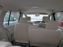 TOYOTA ISIS  2011