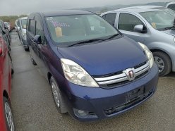 TOYOTA ISIS  2011