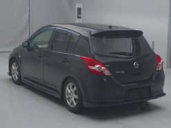 NISSAN TIIDA 15M SV Plus 2011