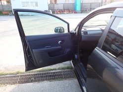 NISSAN TIIDA 15M SV Plus 2011