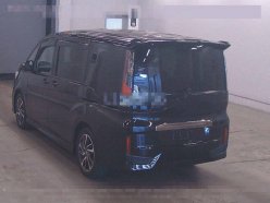 HONDA STEPWGN COOL SPIRIT 8-SEATER 2019