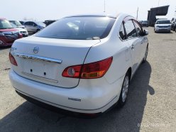 NISSAN BLUEBIRD SYLPHY 15S 2009