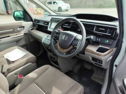 HONDA STEPWGN G-EX 8seats 2015