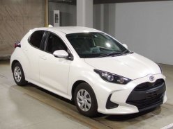 TOYOTA YARIS X 2020