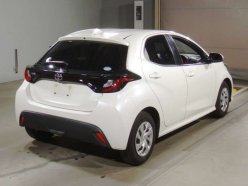 TOYOTA YARIS X 2020