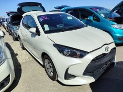 TOYOTA YARIS X 2020