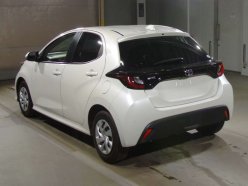 TOYOTA YARIS X 2020
