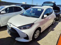 TOYOTA YARIS X 2020