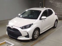 TOYOTA YARIS X 2020