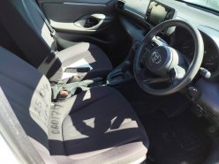 TOYOTA YARIS X 2020