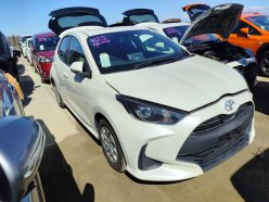 TOYOTA YARIS X 2020
