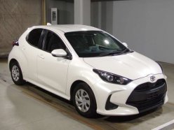 TOYOTA YARIS X 2020