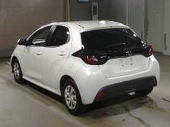 TOYOTA YARIS X 2020