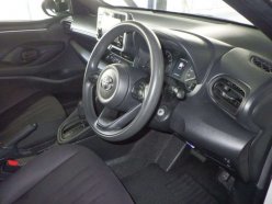 TOYOTA YARIS X 2020