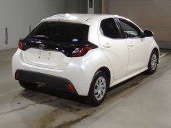 TOYOTA YARIS X 2020