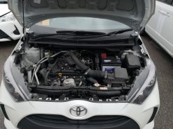 TOYOTA YARIS X 2020