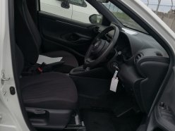 TOYOTA YARIS X 2020