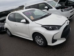 TOYOTA YARIS X 2020