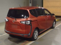 TOYOTA SIENTA X 2015