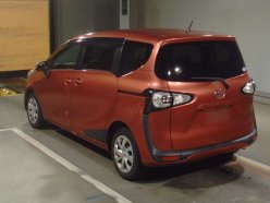 TOYOTA SIENTA X 2015