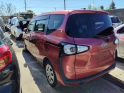 TOYOTA SIENTA X 2015