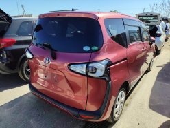 TOYOTA SIENTA X 2015