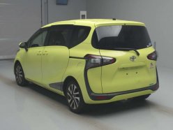 TOYOTA SIENTA G 2015