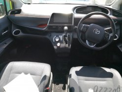 TOYOTA SIENTA G 2015