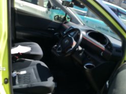 TOYOTA SIENTA G 2015