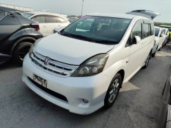 TOYOTA ISIS 4WD 2009