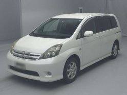 TOYOTA ISIS 4WD 2009