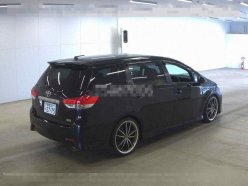 TOYOTA WISH 1.8 S 2010