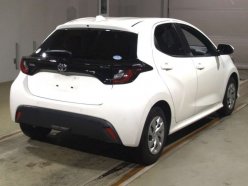 TOYOTA YARIS X 2020